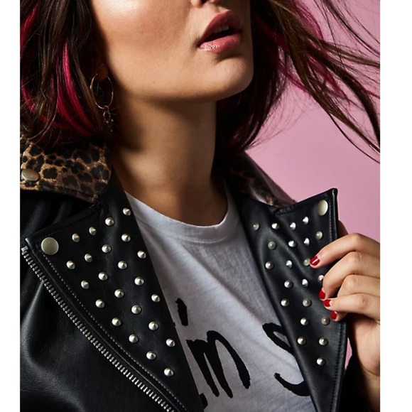 NWT torrid size 0 - Picture 3 of 4